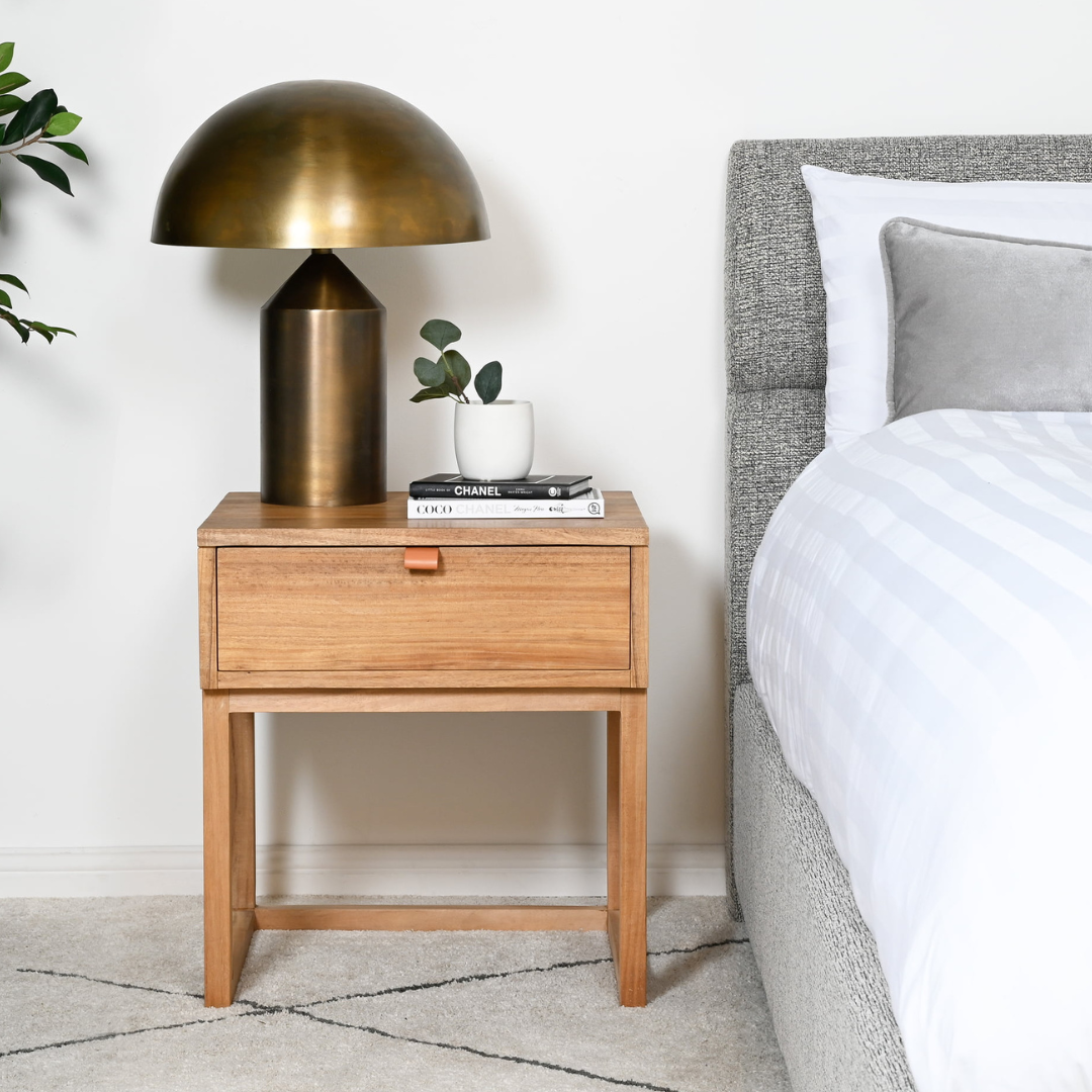 Table de chevet en cuir naturel pour chambre à coucher