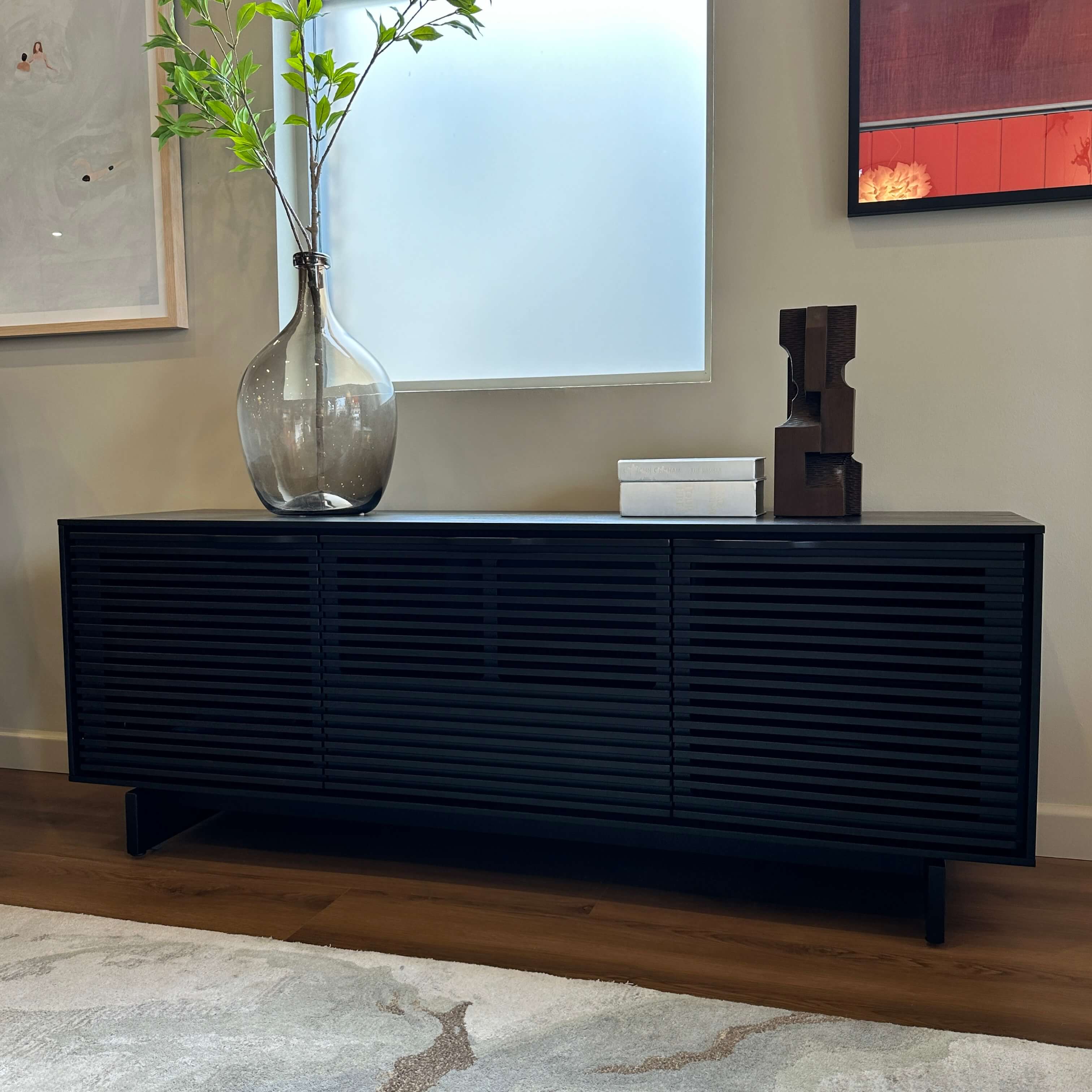 Meuble TV en frêne ébénisé avec rangements pour salon