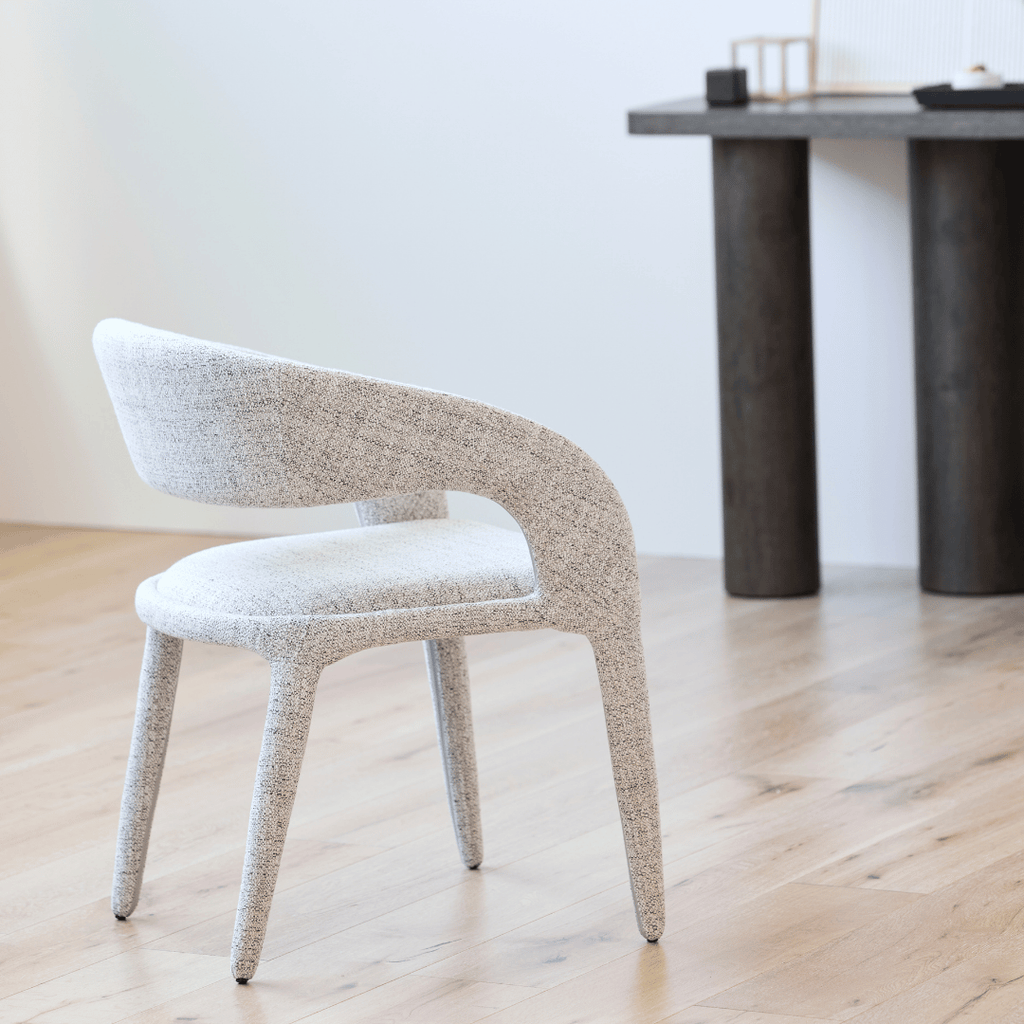 Chaise de salle à manger minimaliste en tissu beige