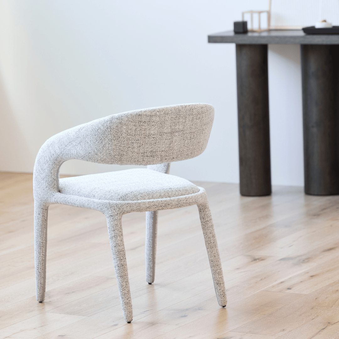Chaise de salle à manger minimaliste en tissu beige