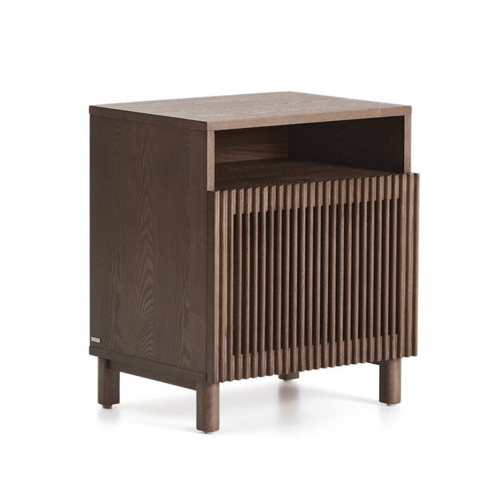 Table de chevet en noyer de style Mid-Century pour chambre à coucher, coloris noyer.