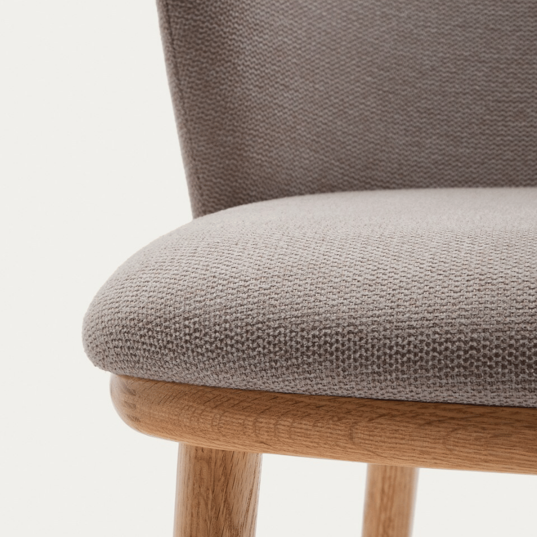 Tabouret de bar Chenille en frêne naturel avec mousse haute densité et dossier incurvé pour cuisine