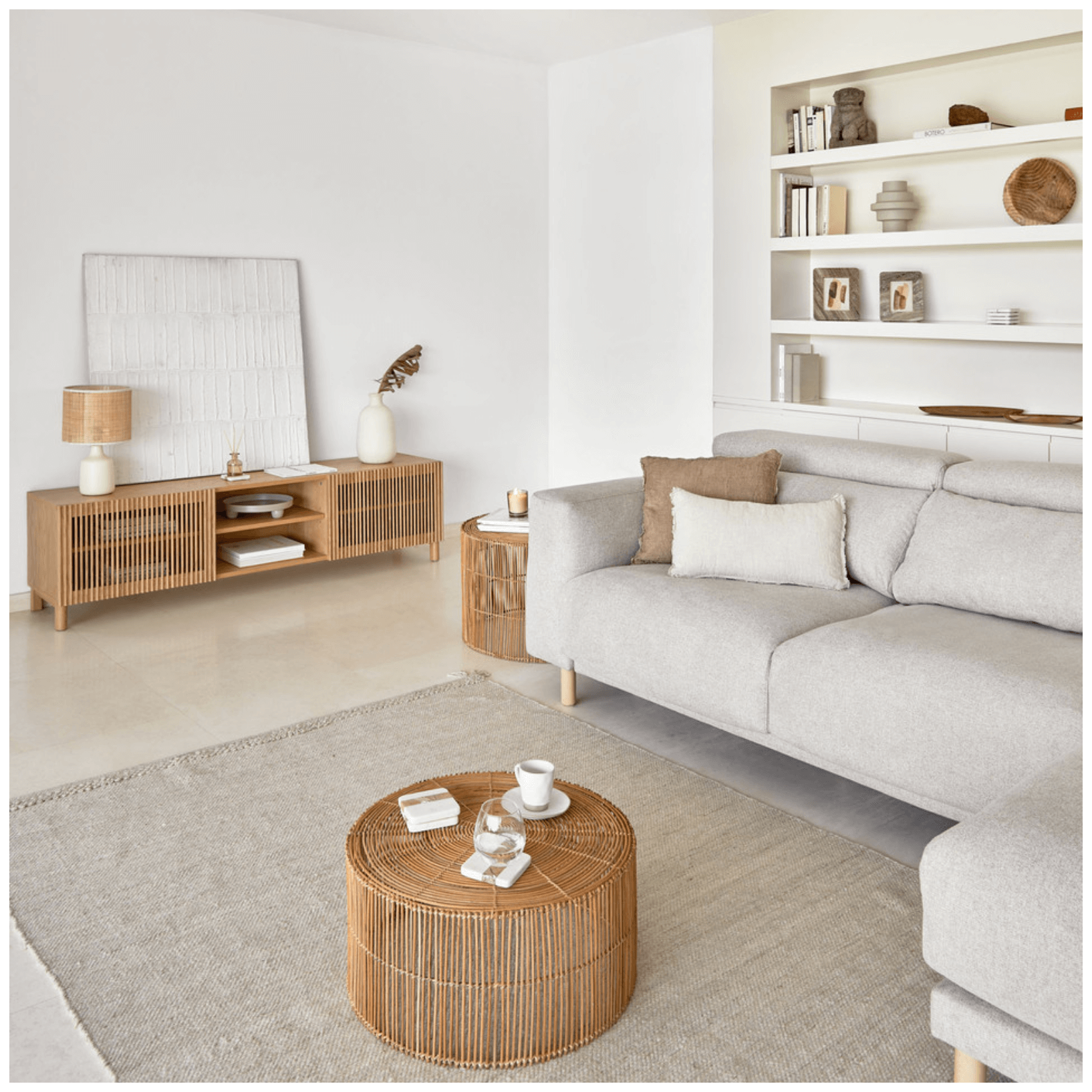 Meuble TV en chêne frêne naturel côtier avec rangement pour salon