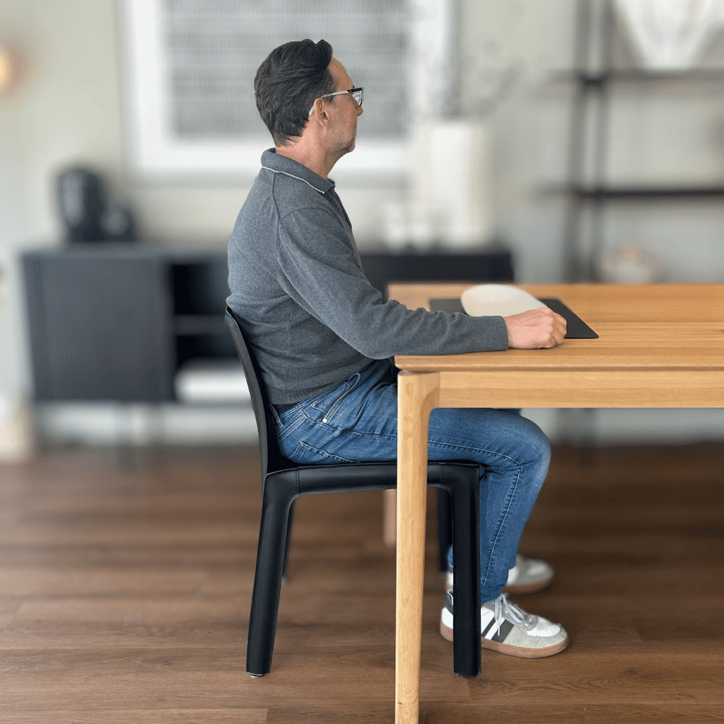 Chaise de salle à manger en cuir tanné et rembourrée pour la salle à manger