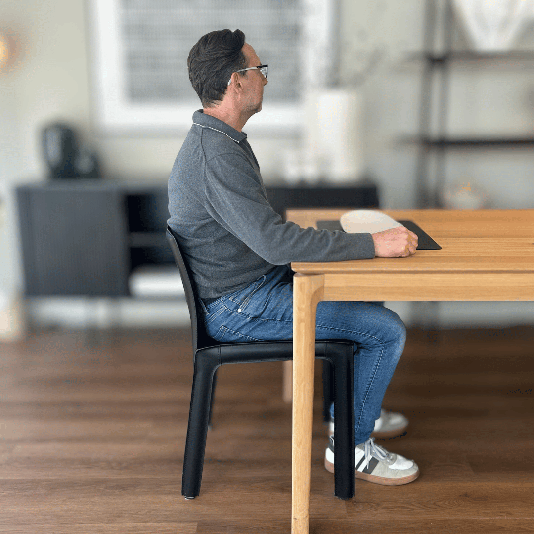 Chaise de salle à manger en cuir tanné et rembourrée pour la salle à manger