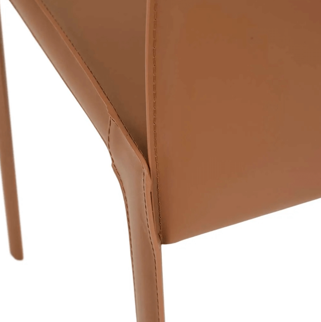 Chaise de salle à manger en cuir tanné et rembourrée pour la salle à manger