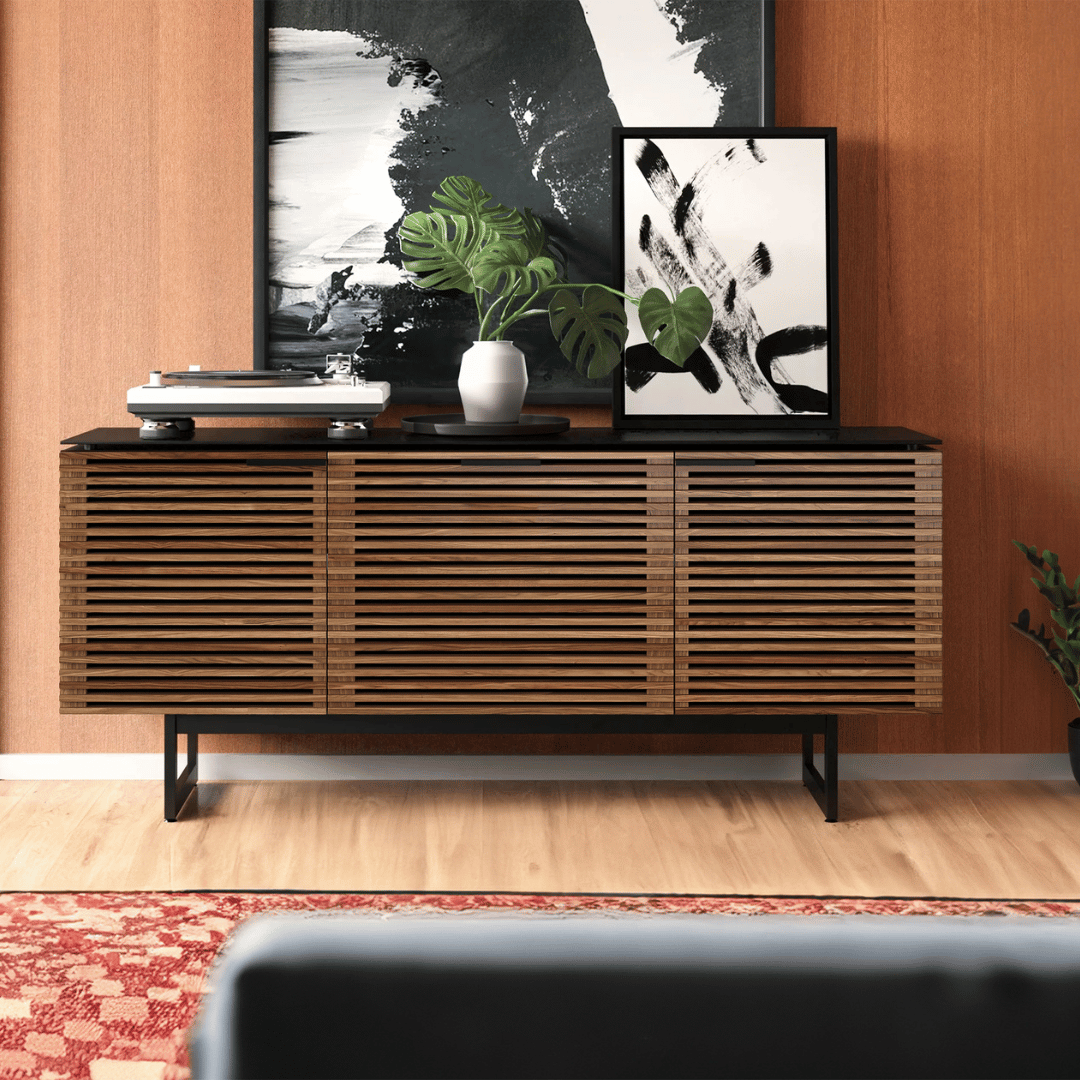 Meuble TV/multimédia en noyer naturel du milieu du siècle avec rangement pour salon