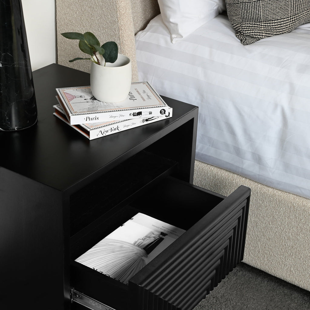 Table de chevet noire en bois pour chambre à coucher