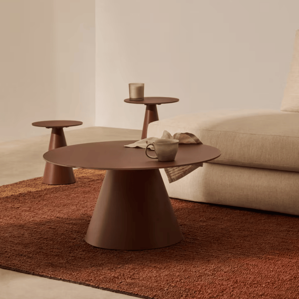 Table d'appoint en métal moderne
