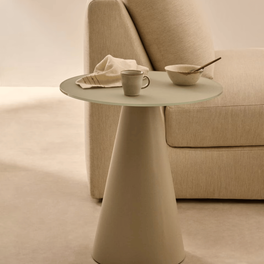 Table d'appoint moderne en métal gris