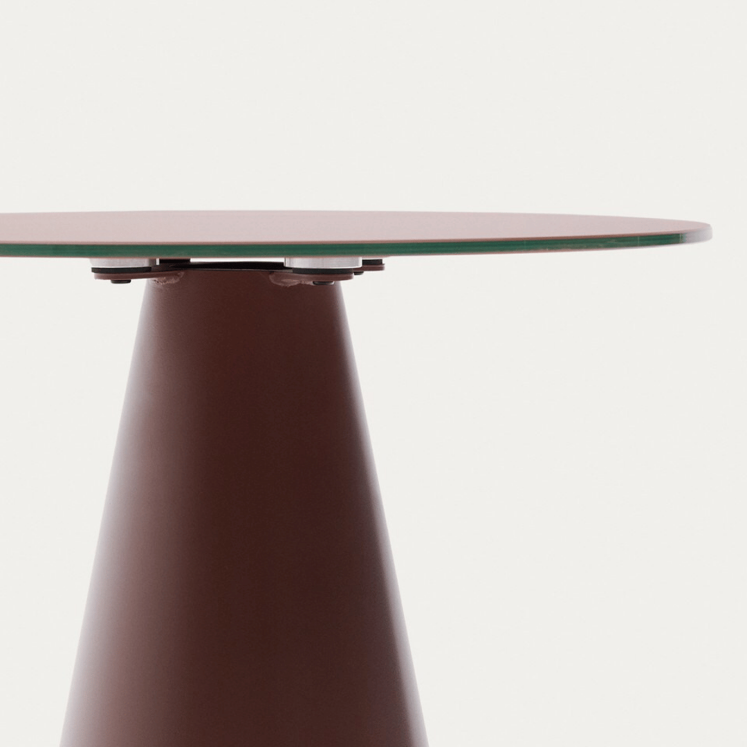 Table d'appoint en métal moderne
