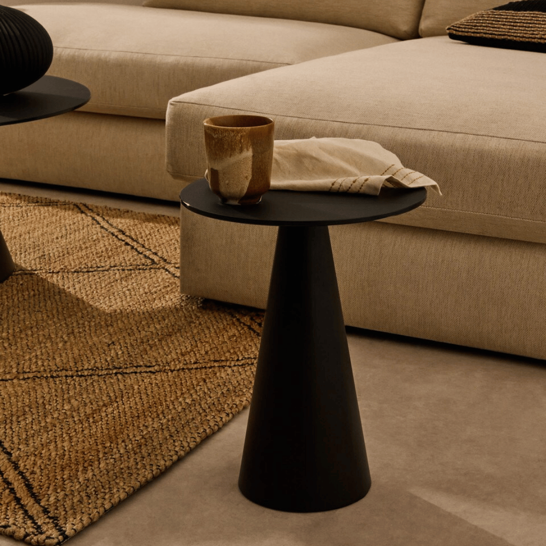 Table d'appoint moderne en métal noir