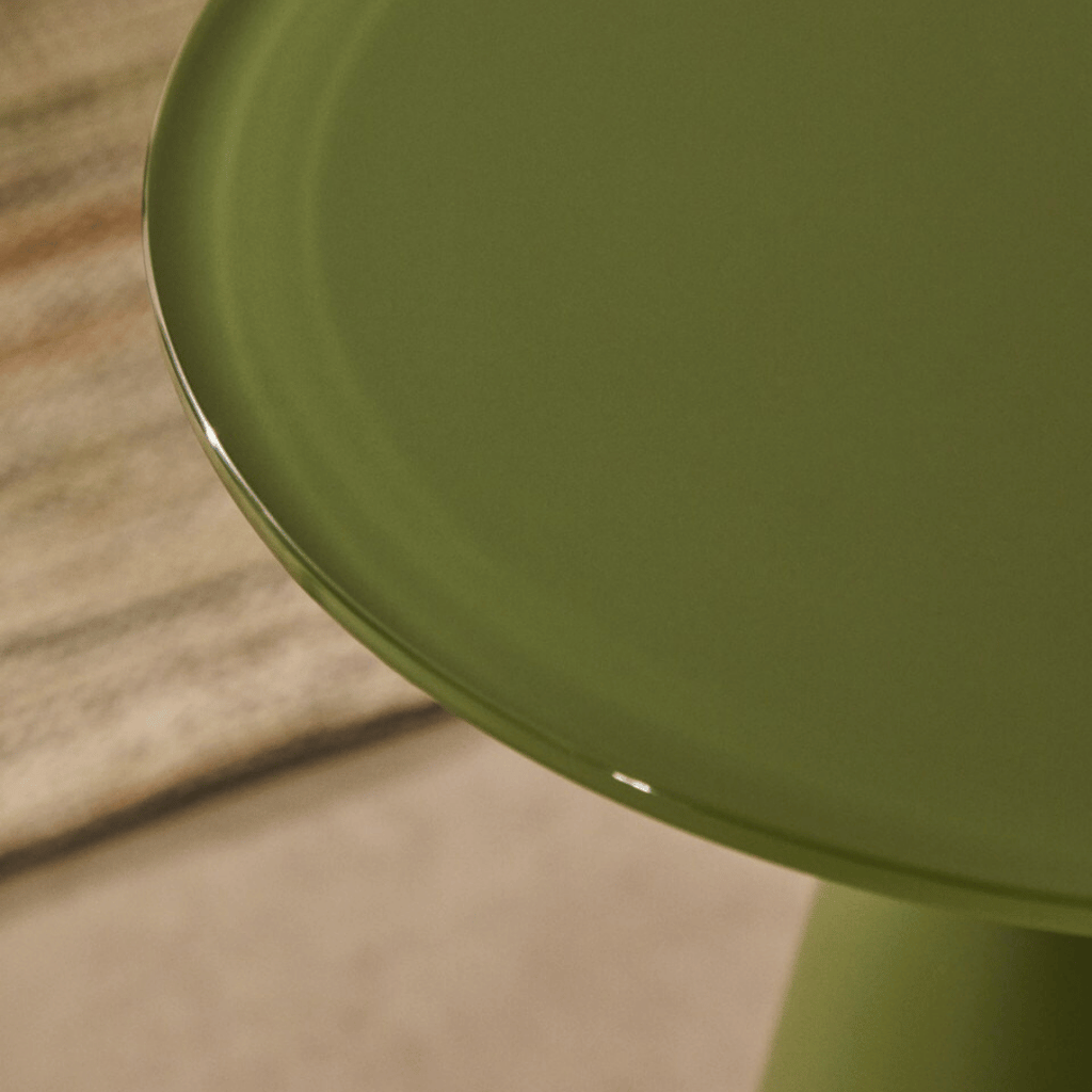 Table d'appoint moderne en métal vert