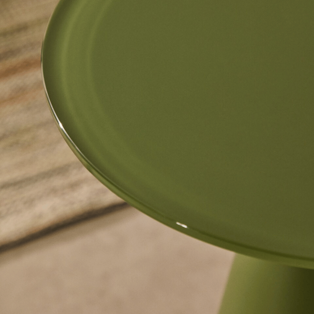 Table d'appoint moderne en métal vert
