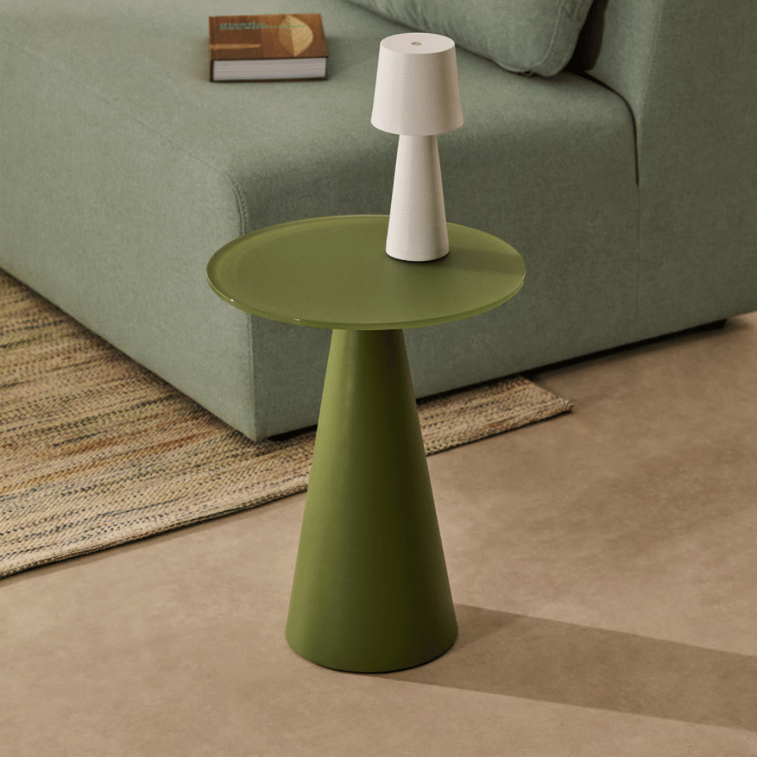 Table d'appoint moderne en métal vert