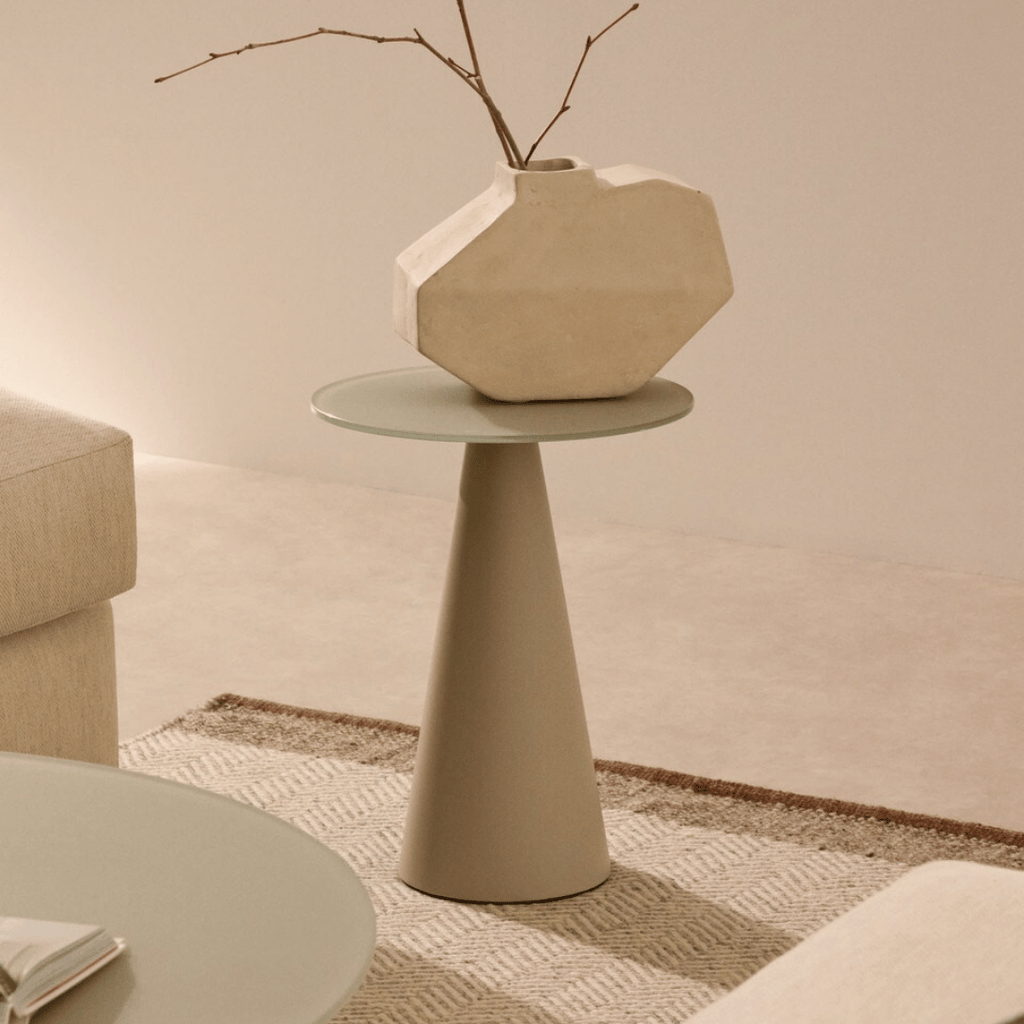 Table d'appoint moderne en métal gris