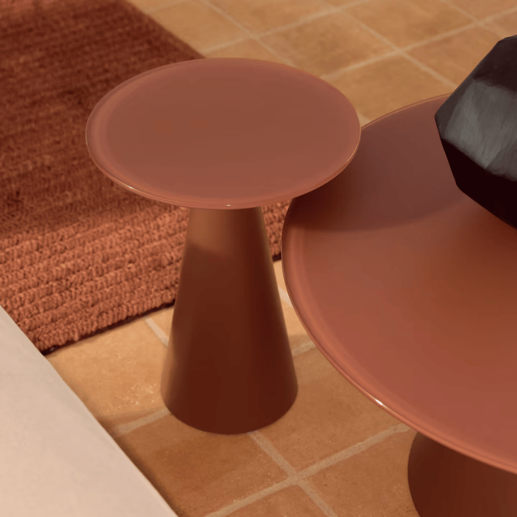 Table d'appoint en métal moderne