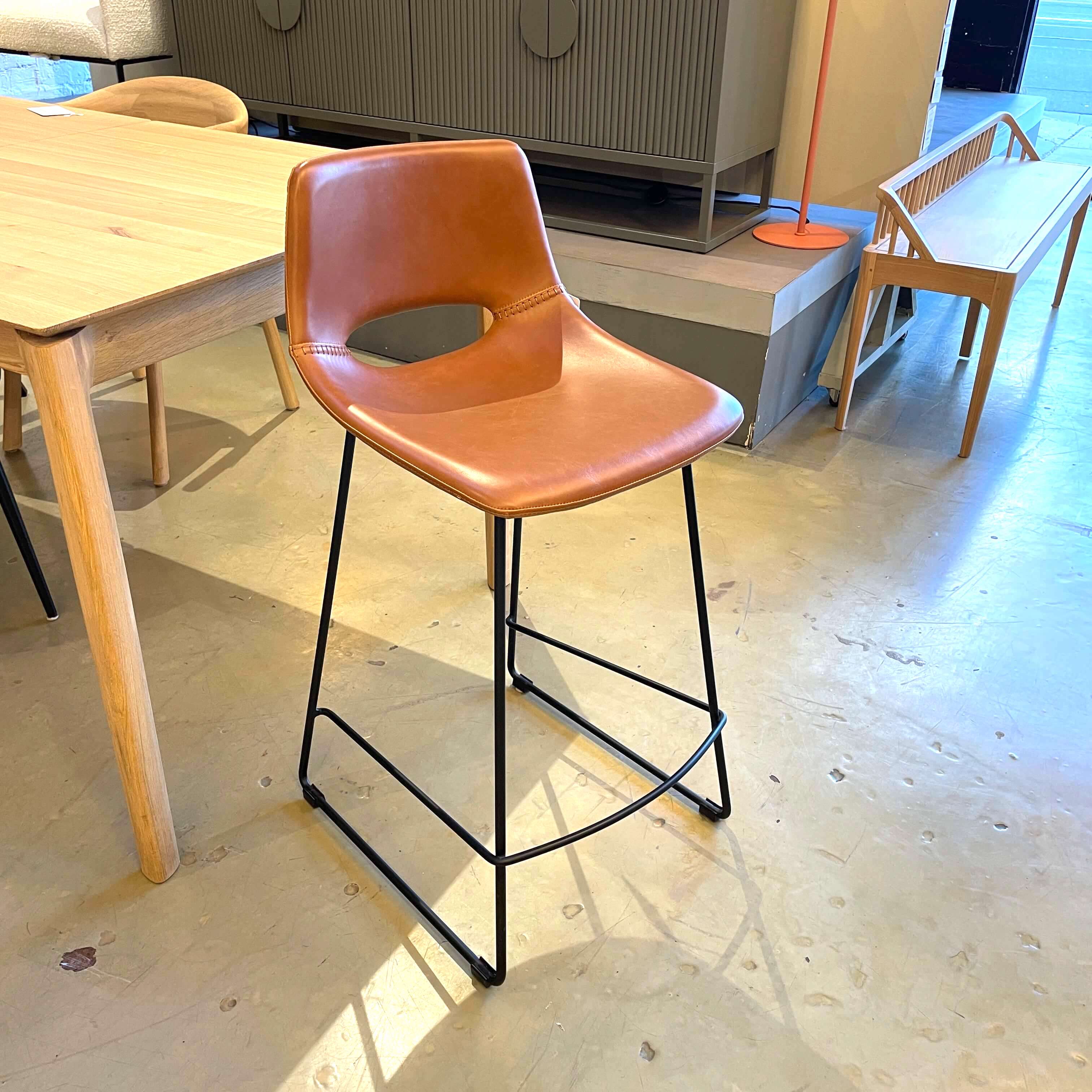 Tabouret de bar de cuisine en similicuir rouille