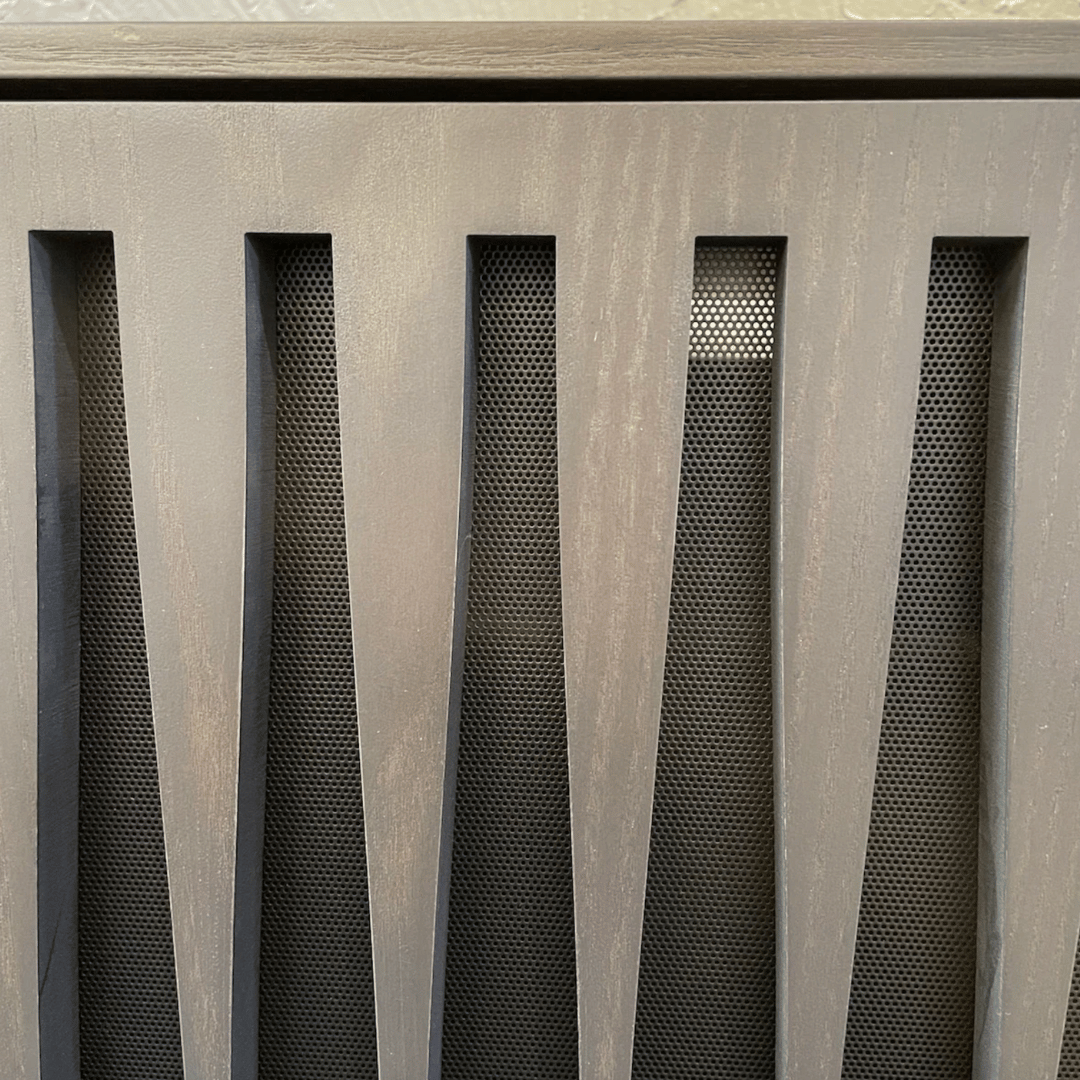 Meuble TV en métal anthracite de style Mid-Century pour salon