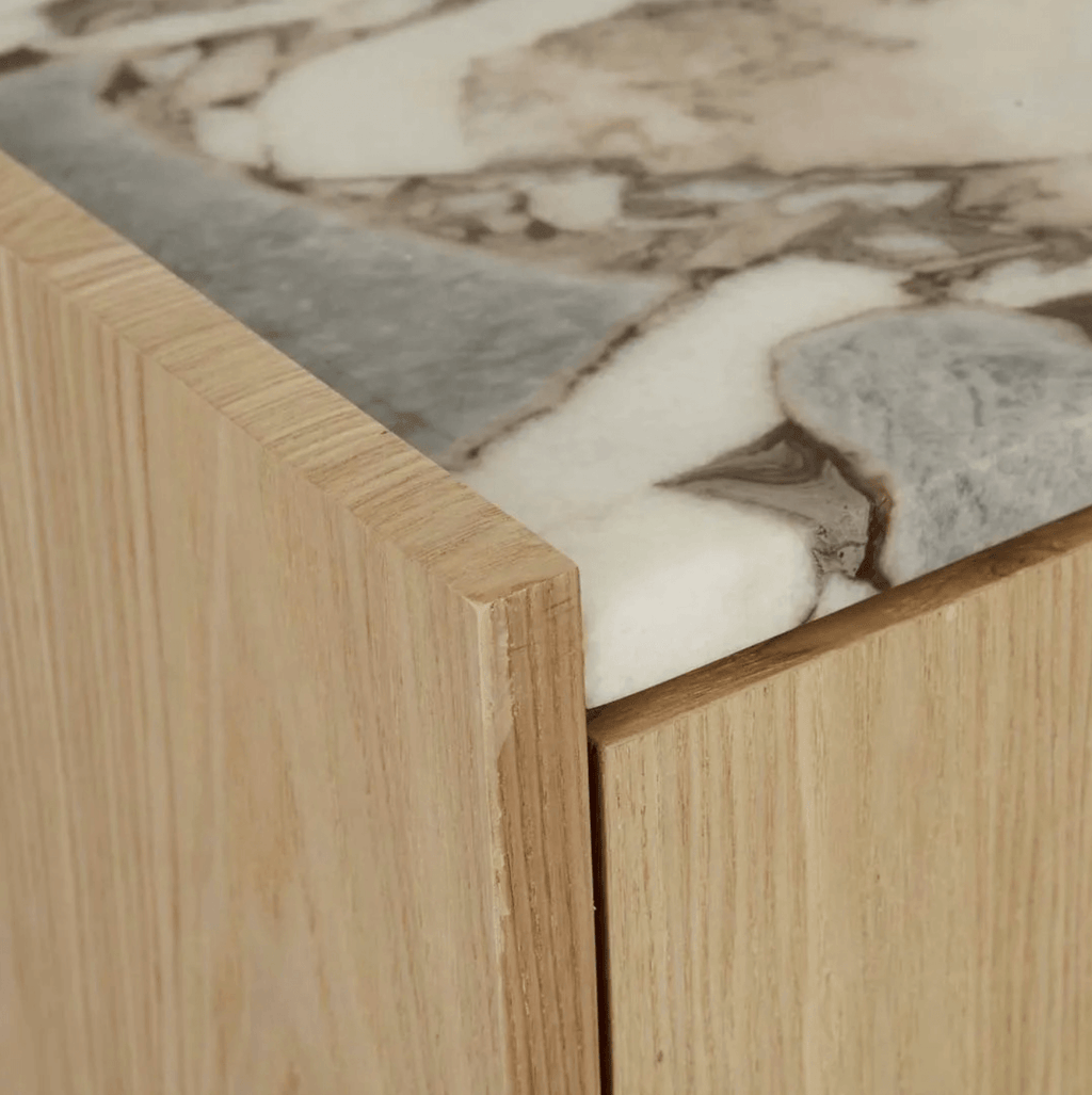 Table de chevet moderne en marbre et frêne naturel pour chambre à coucher