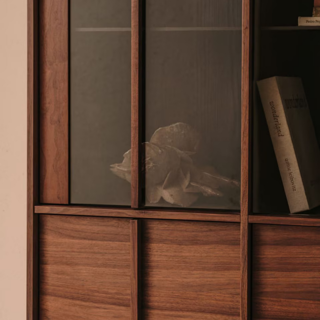 Meuble de rangement en noyer brun de style Mid-Century avec rangement pour le salon
