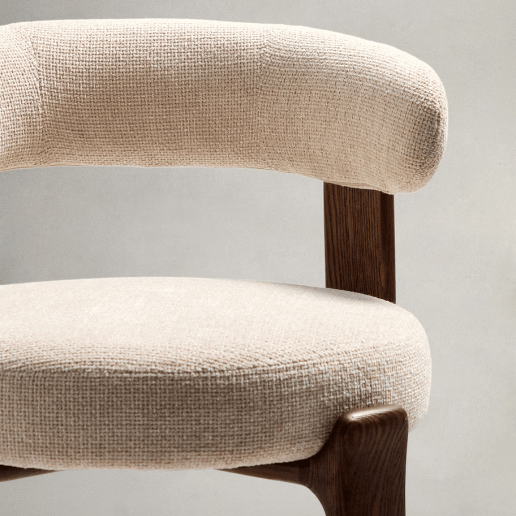 Tabouret de bar en noyer brun Mid-Century avec mousse haute densité et pieds en bois pour cuisine
