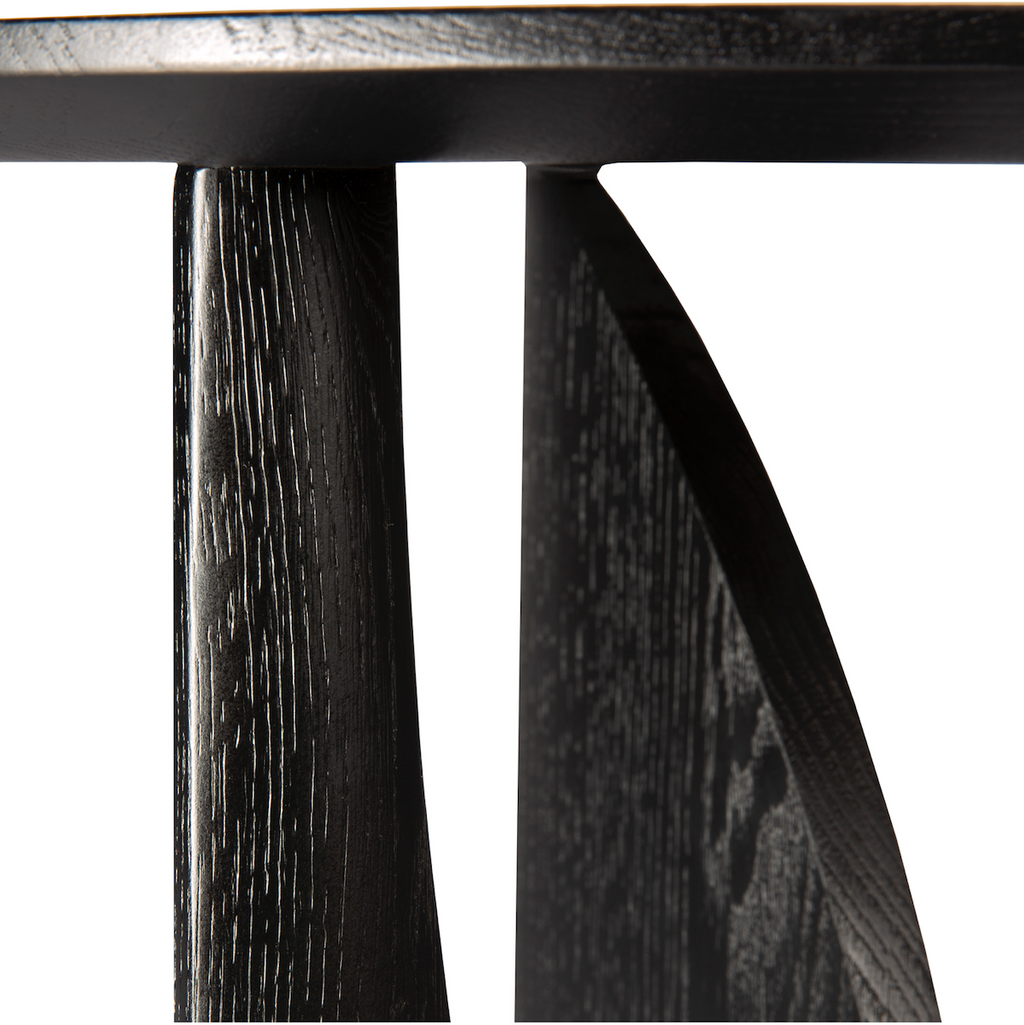 Table d'appoint en chêne noir