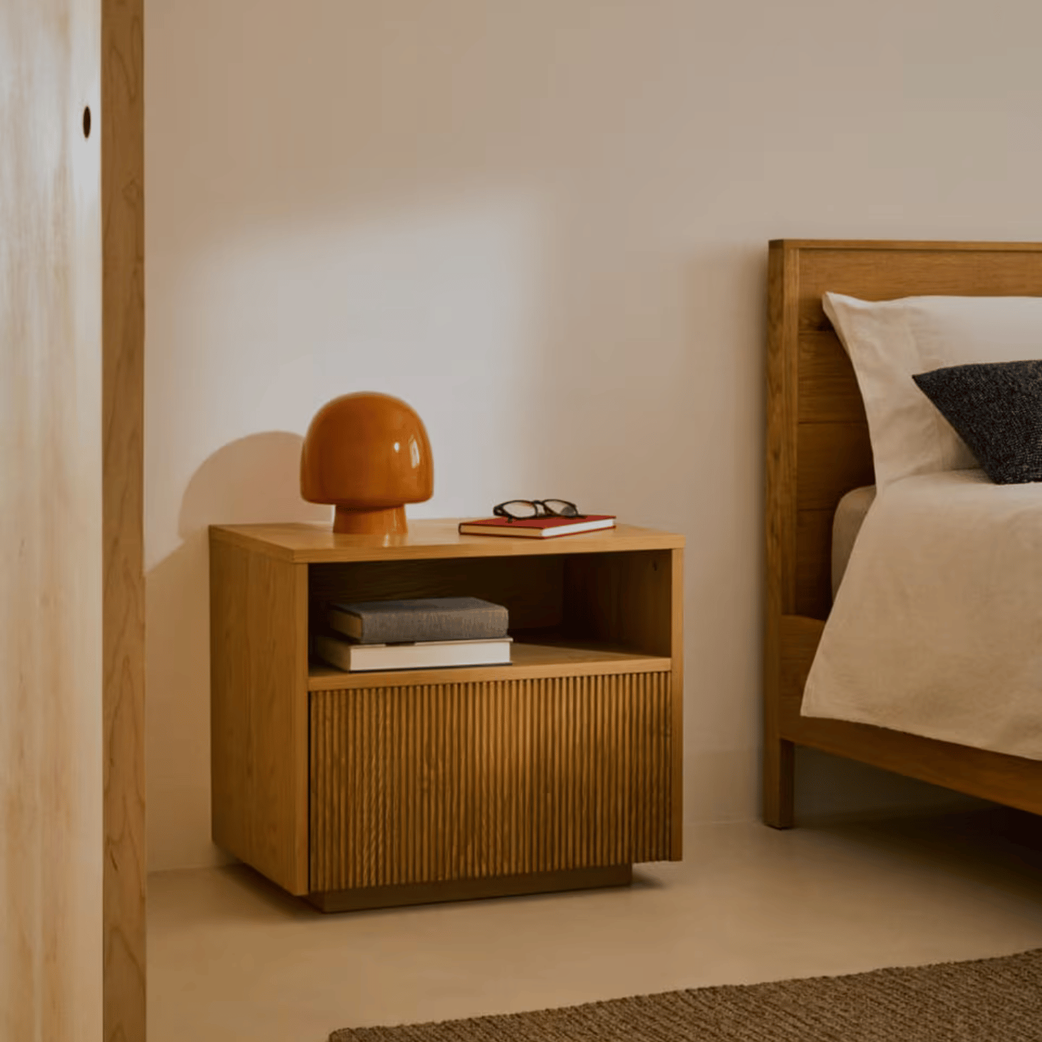 Table de chevet moderne en chêne pour chambre à coucher