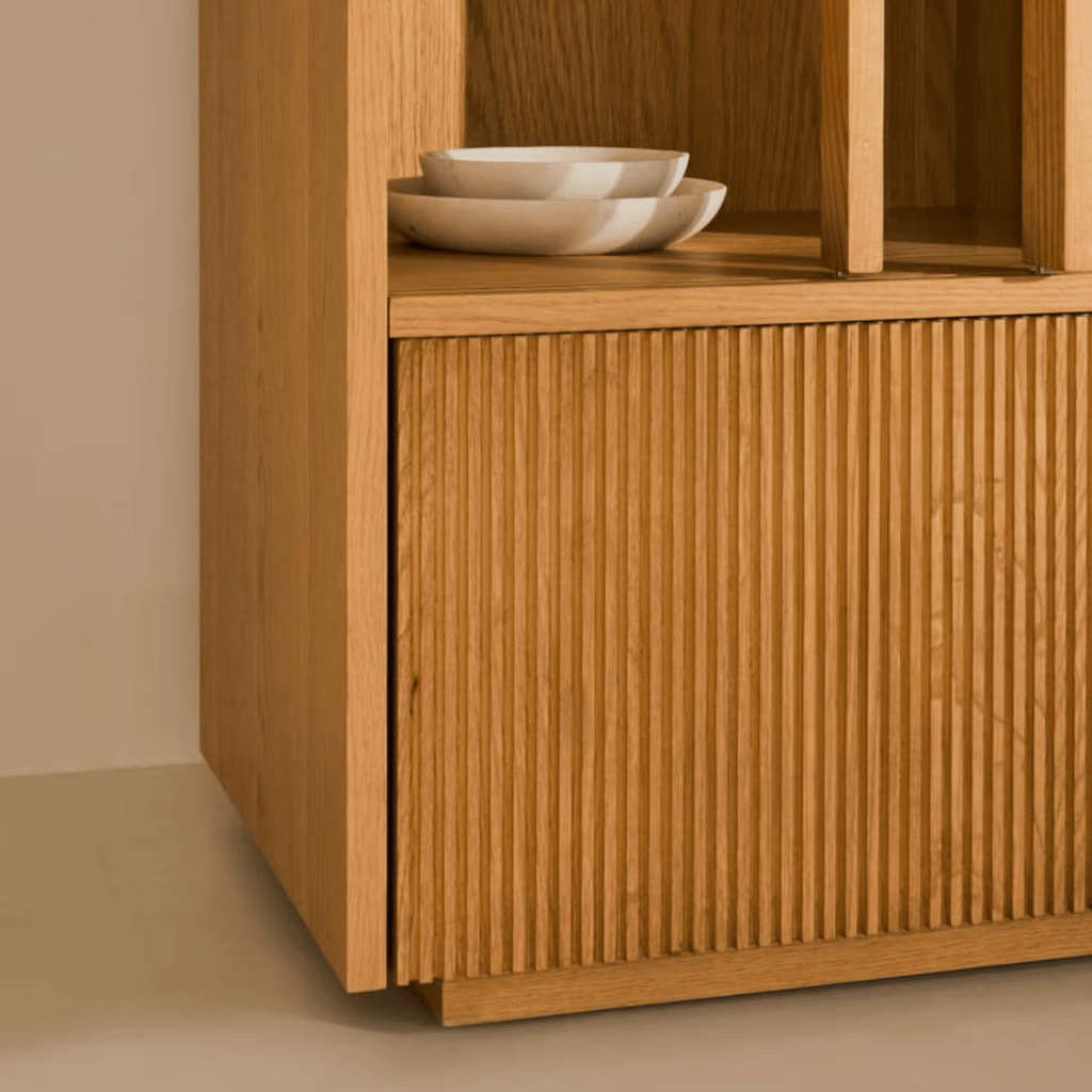 Meuble de rangement moderne en chêne avec rangement pour salon