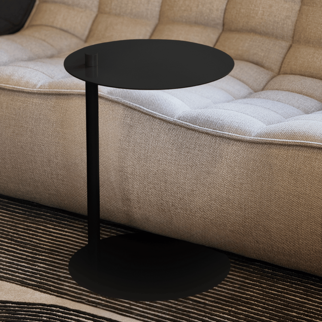 Table d'appoint en métal noir