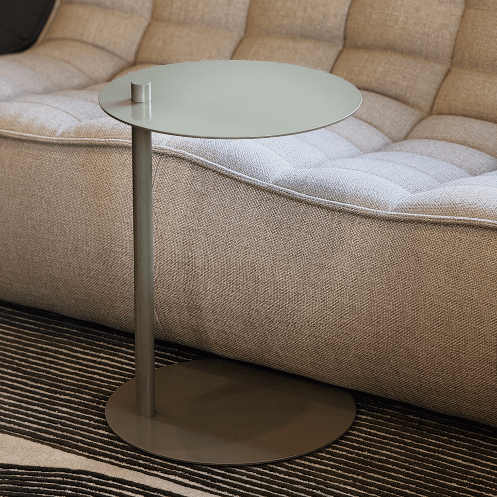 Table d'appoint en métal vert
