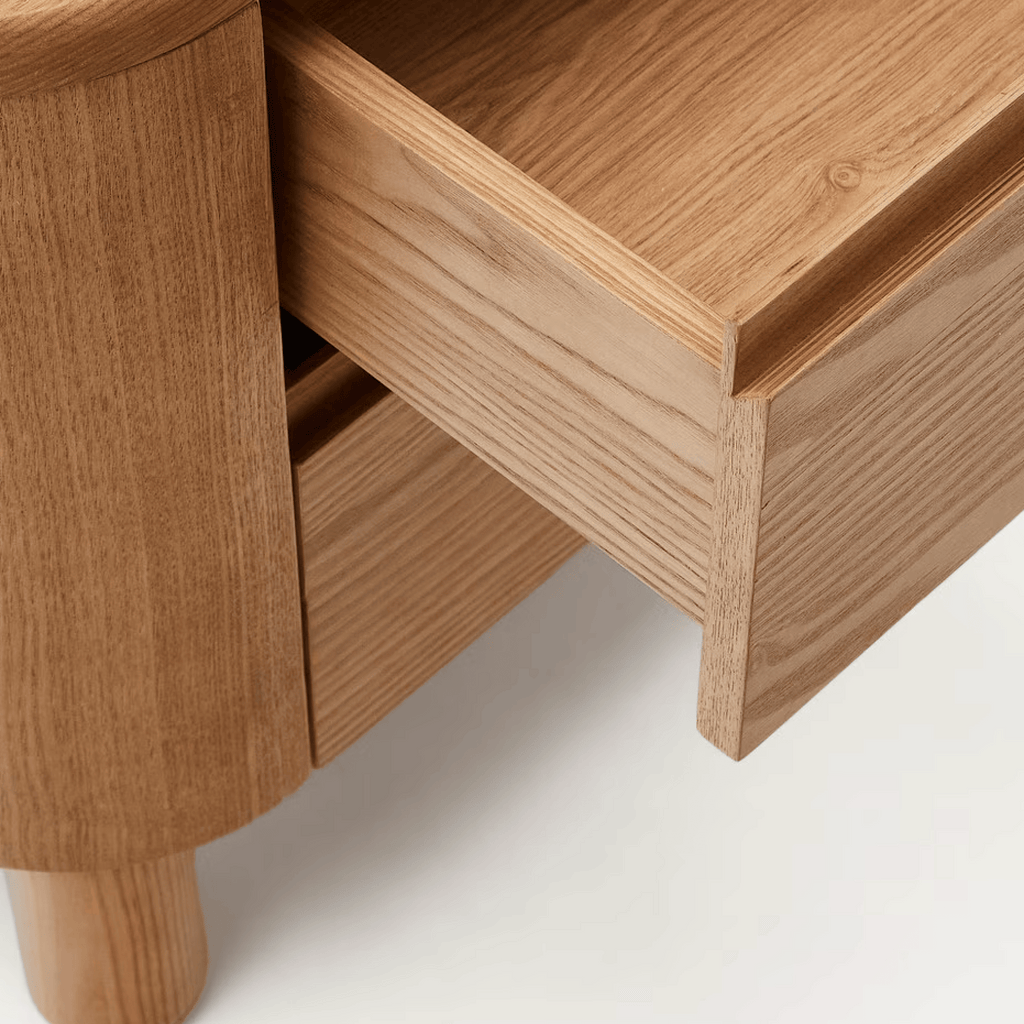 Table de chevet en frêne avec fermeture amortie pour chambre à coucher