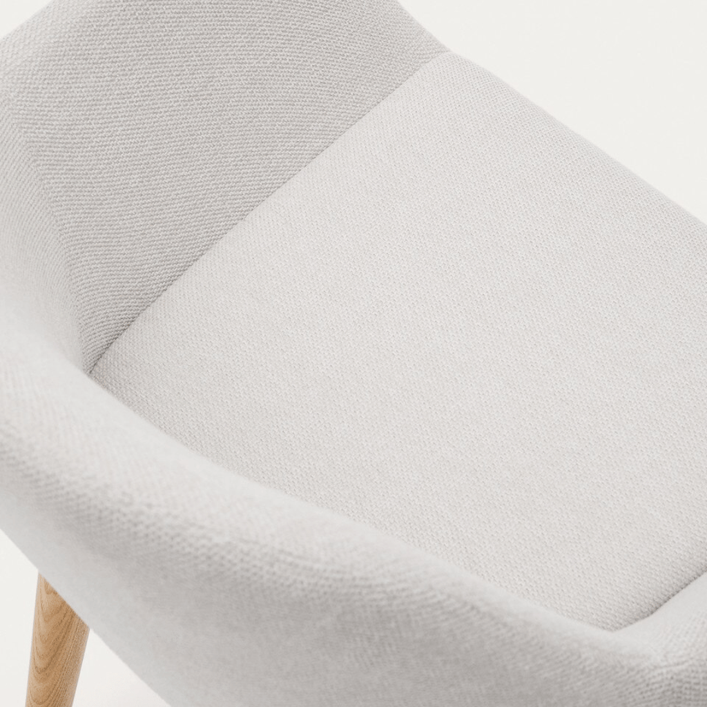 Chaise de salle à manger en frêne naturel avec mousse haute densité et pieds en bois massif