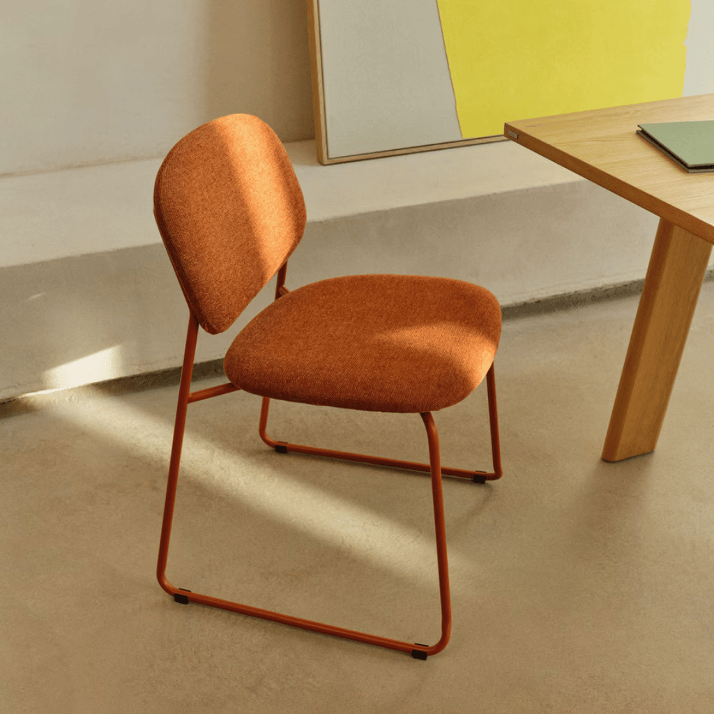 Chaise de salle à manger moderne en métal empilable