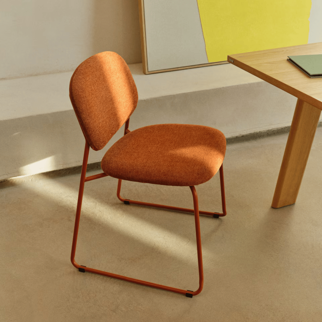 Chaise de salle à manger moderne en métal empilable