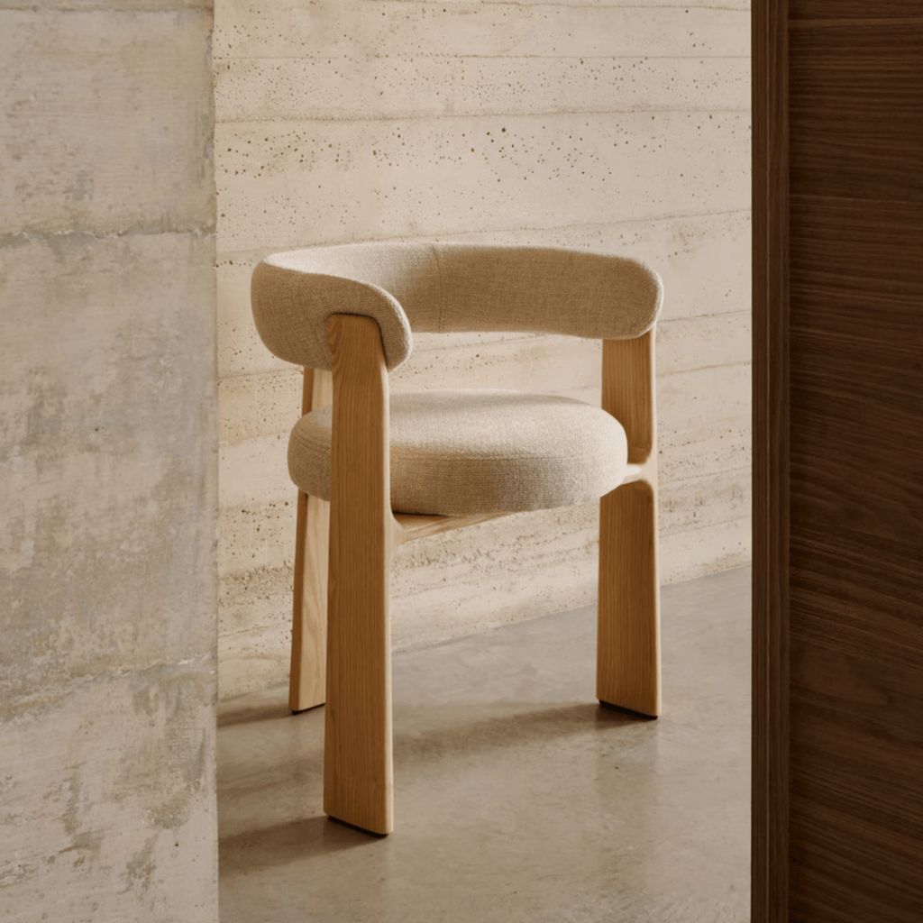 Chaise de salle à manger Mid-Century en frêne naturel avec mousse haute densité et pieds en bois pour salle à manger