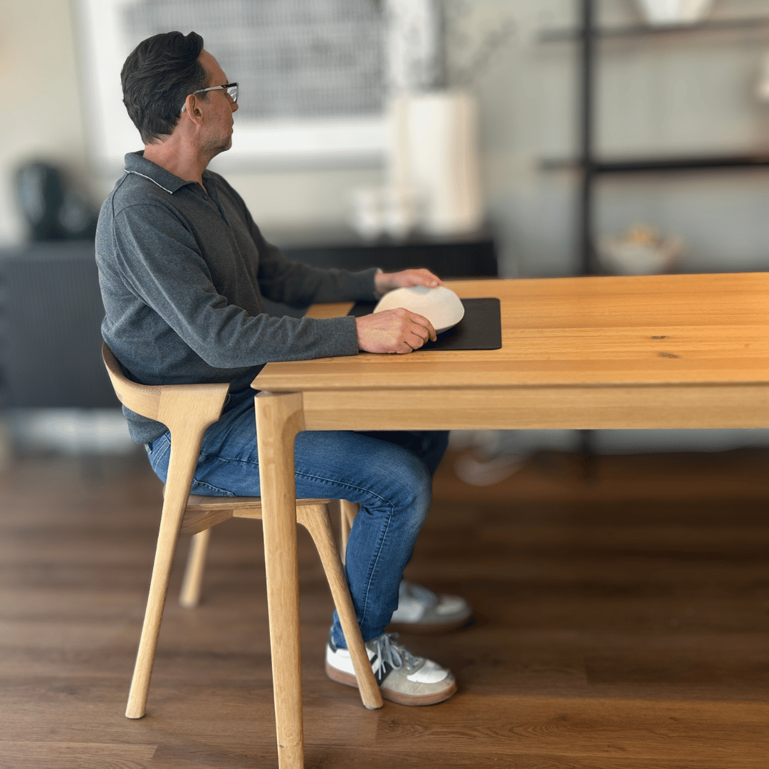 Chaise de salle à manger moderne en chêne noir pour salle à manger