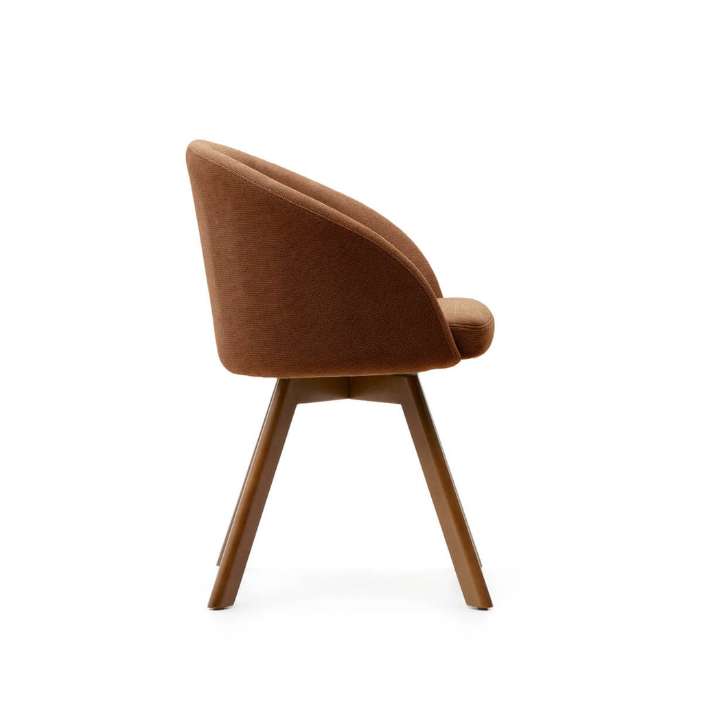 Chaise de salle à manger pivotante en noyer avec pieds en bois de style Mid-Century