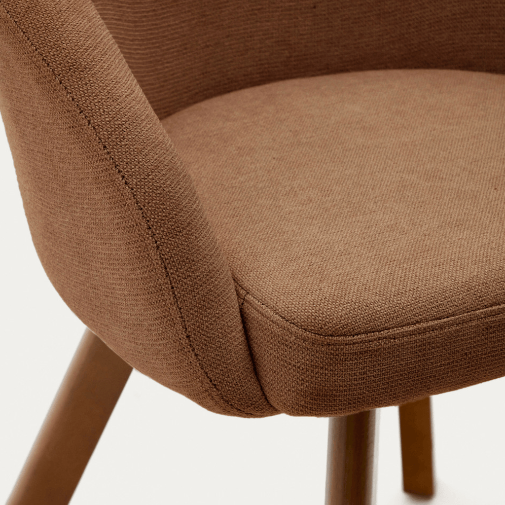 Chaise de salle à manger pivotante en noyer avec pieds en bois de style Mid-Century
