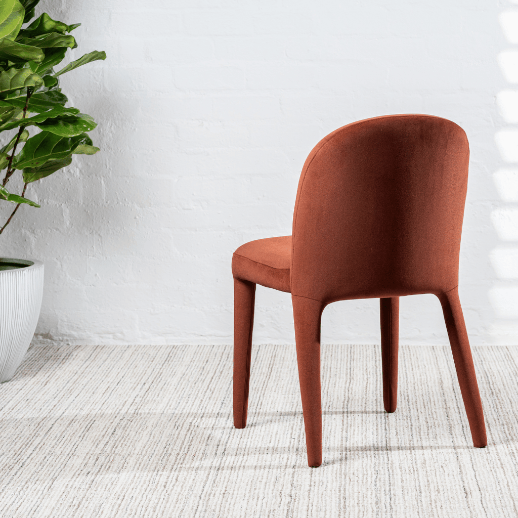 Chaise de salle à manger en tissu, design minimaliste, pour la salle à manger