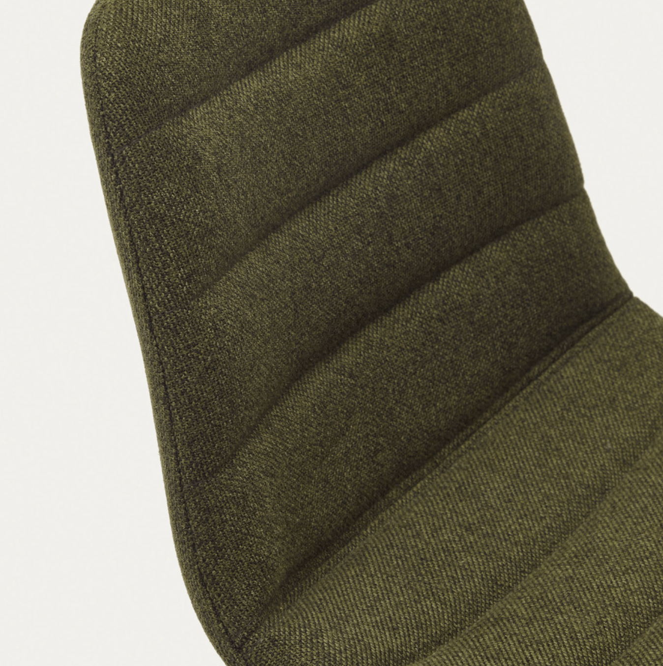 Tabouret de bar de cuisine vert en acier du milieu du siècle avec rembourrage