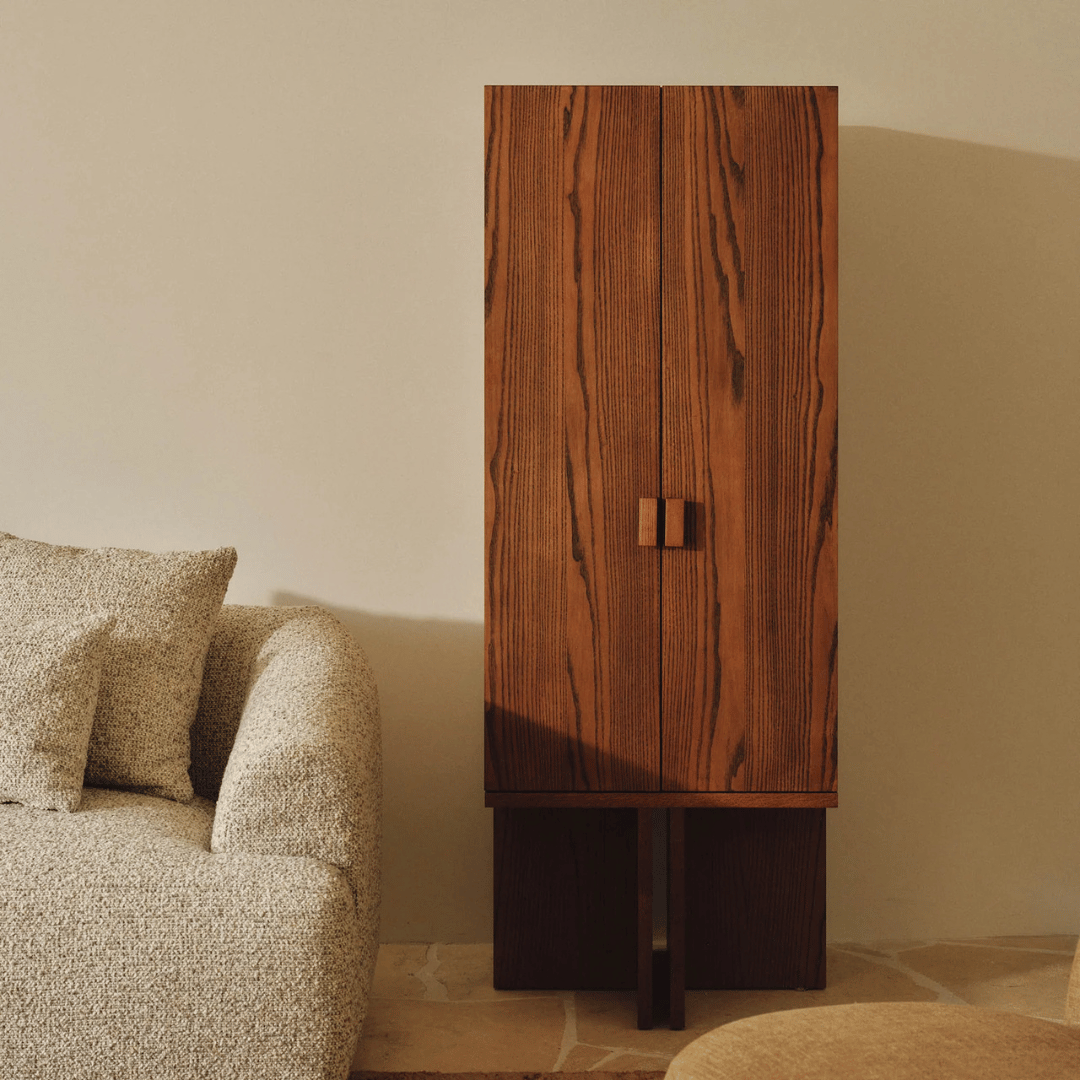 Meuble de rangement pour bureau en frêne avec compartiments de rangement