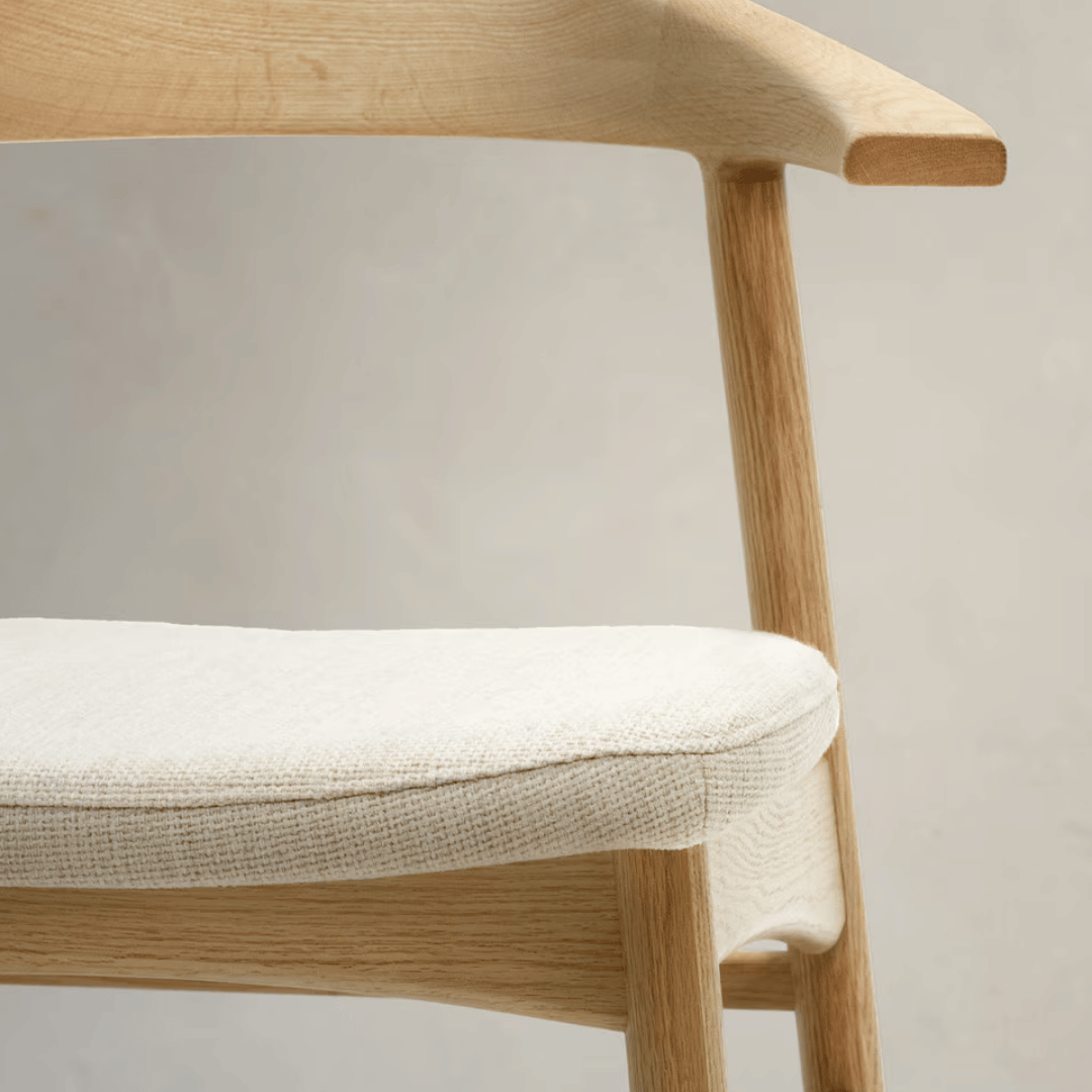 Chaise de salle à manger en chêne naturel à dossier incurvé