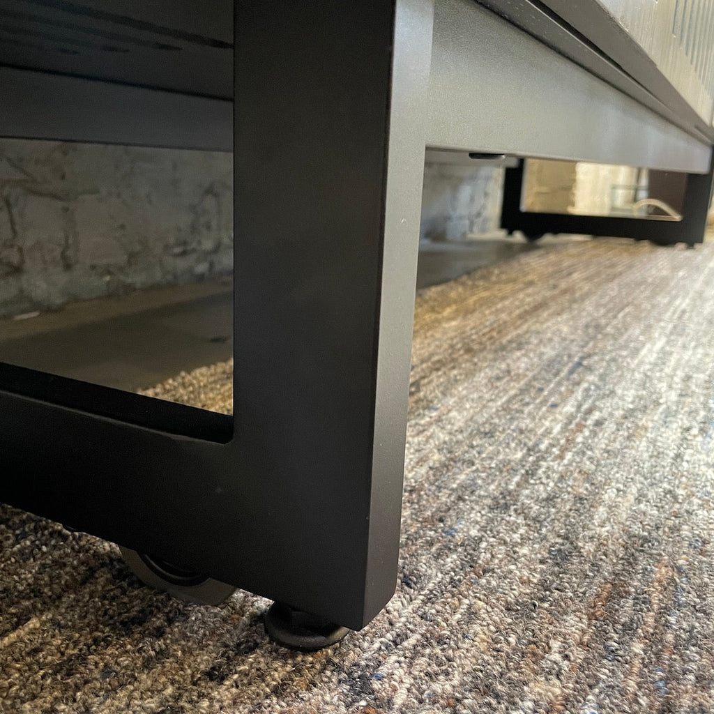 Meuble TV en frêne anthracite de style Mid-Century pour salon