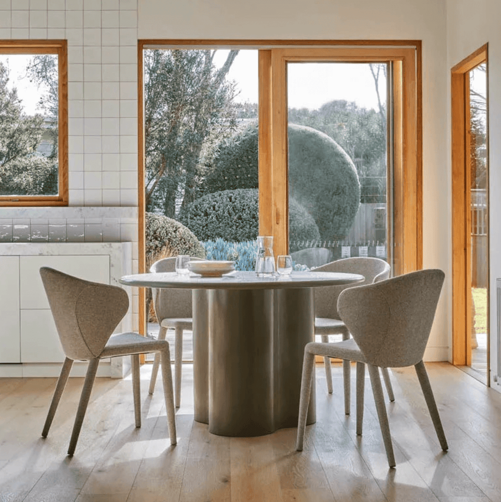 Chaise de salle à manger moderne en lin rembourrée pour salle à manger