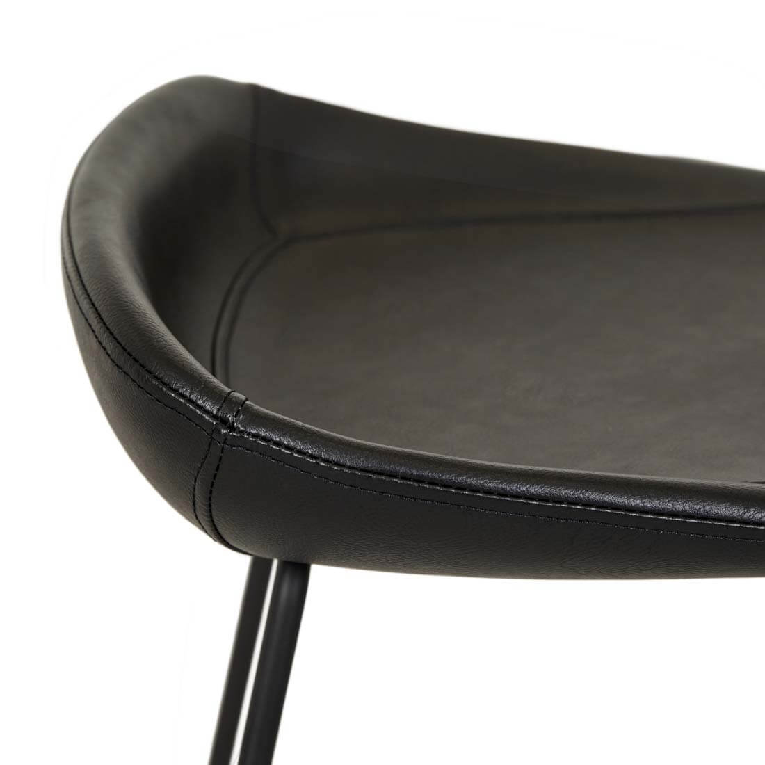 Tabouret de bar vintage en cuir noir mat avec dossier incurvé pour cuisine