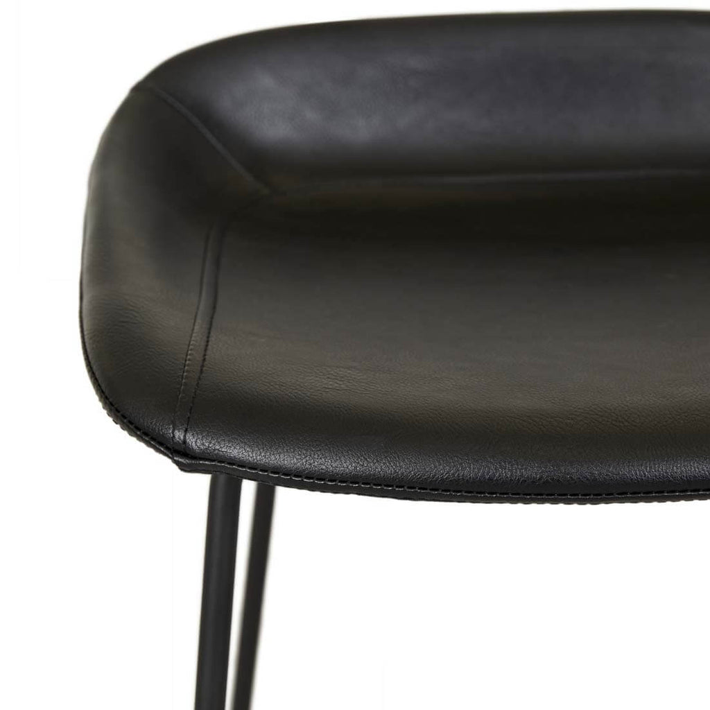 Tabouret de bar vintage en cuir noir mat avec dossier incurvé pour cuisine