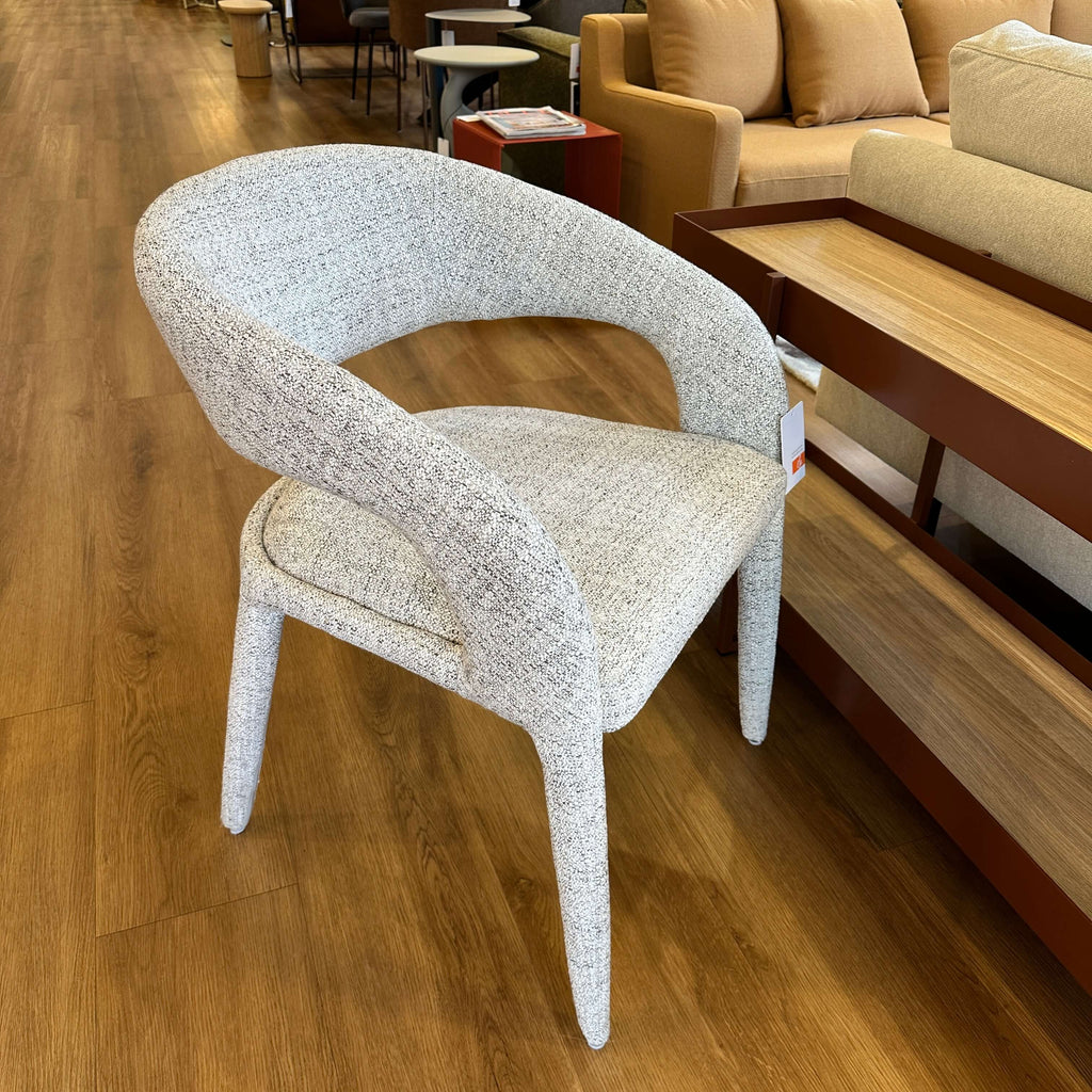 Chaise de salle à manger minimaliste en tissu beige