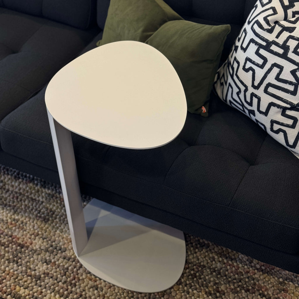 Table d'appoint en acier blanc