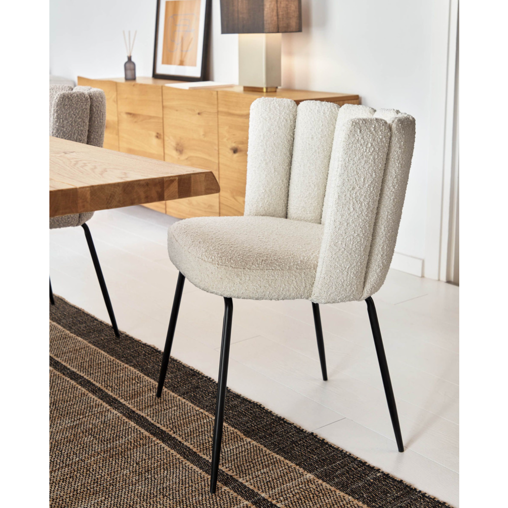 Chaise de salle à manger en bouclette ivoire avec coussin pour salle à manger
